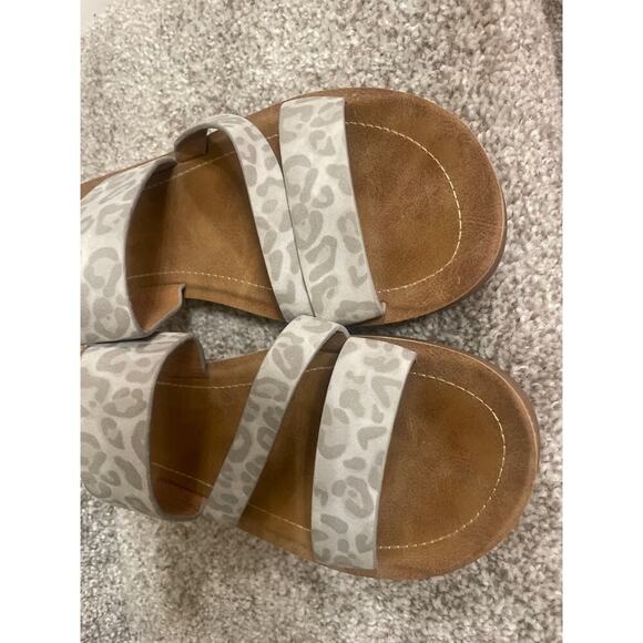 Corky’s Lydia Grey Leopard Slide Sandal, 9 - Picture 4 of 4